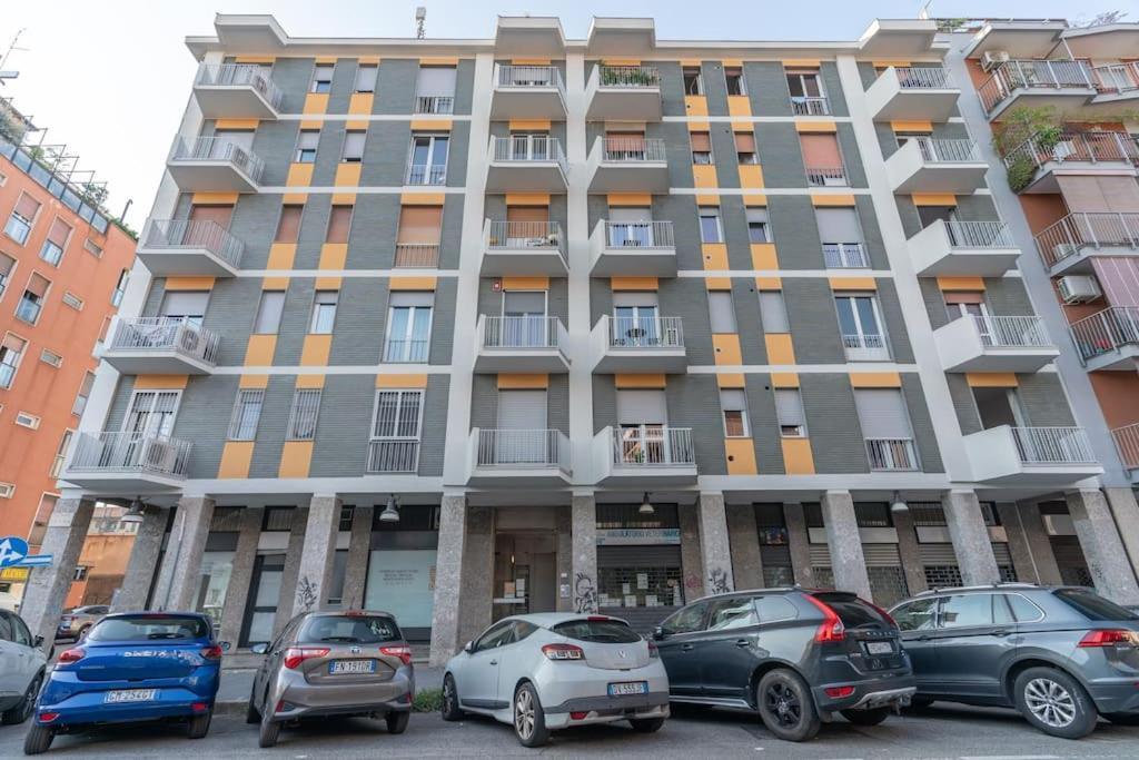 Cimiano Suite 22, New Apartment Milano Eksteriør bilde